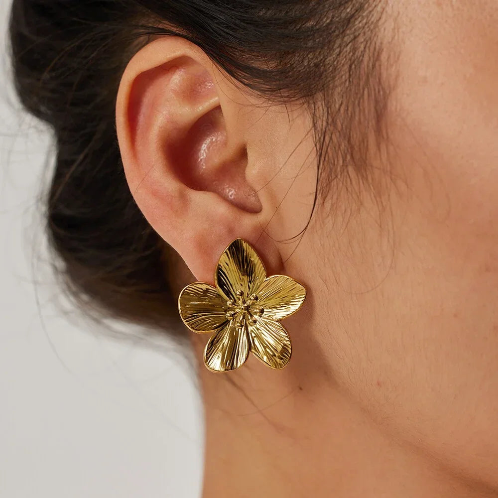 Flower earring