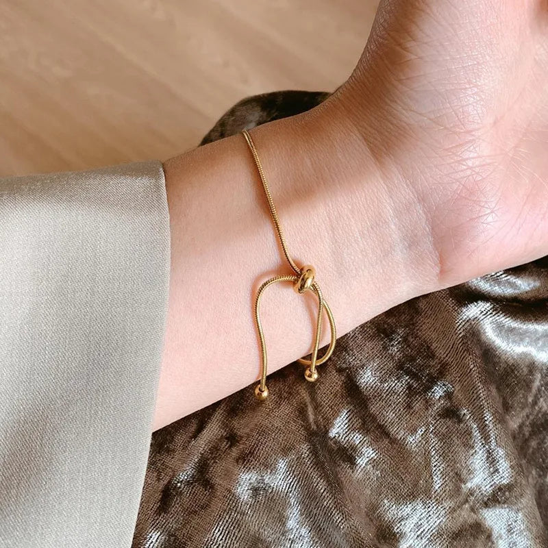 Simple bracelet