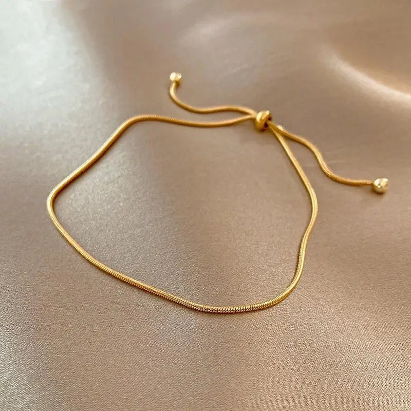 Simple bracelet